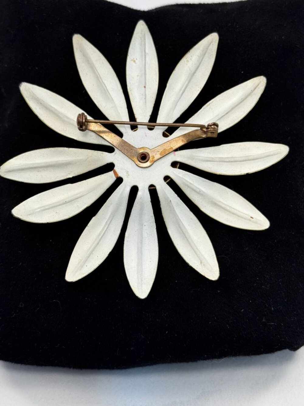 Vintage 1960s Yellow Enamel Daisy Flower Brooch Large Mod Statement Pin - Picture 3 of 8